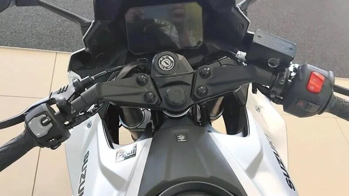 Suzuki GSX-8R (2024 - 26)  (4)