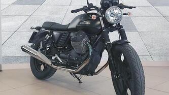 Moto Guzzi V7 II Stone (2015 - 17) usata