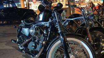 Harley-Davidson 883 Iron (2009 - 11) - XL 883N usata