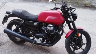 Moto Guzzi V7 Stone (2021 - 24)