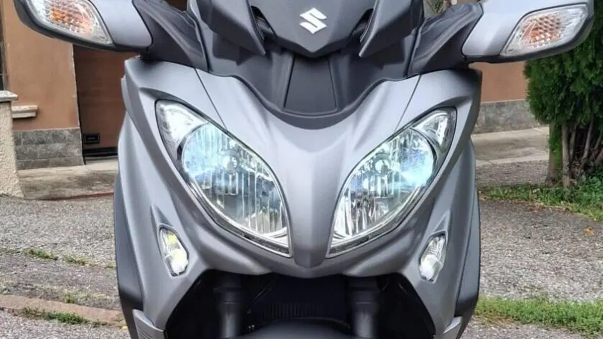 Suzuki Burgman AN 650 Executive (2017 - 20)  (2)