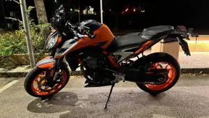 KTM 890 Duke R (2022 - 23)  (5)
