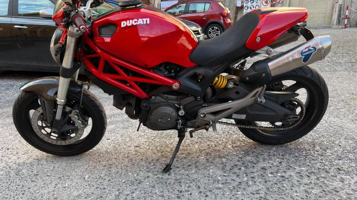Ducati Monster 696 (2008 - 13)  (4)