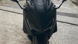 Yamaha T-Max 560 Tech Max (2025 - 26) usata