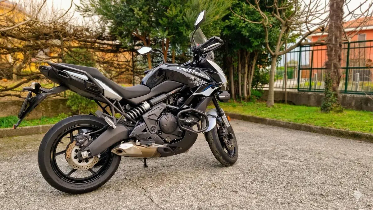 Kawasaki Versys 650 Tourer Plus (2021)  (8)