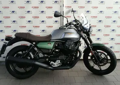 Moto Guzzi V7 Stone Centenario (2021 - 22) - Annuncio 9969987