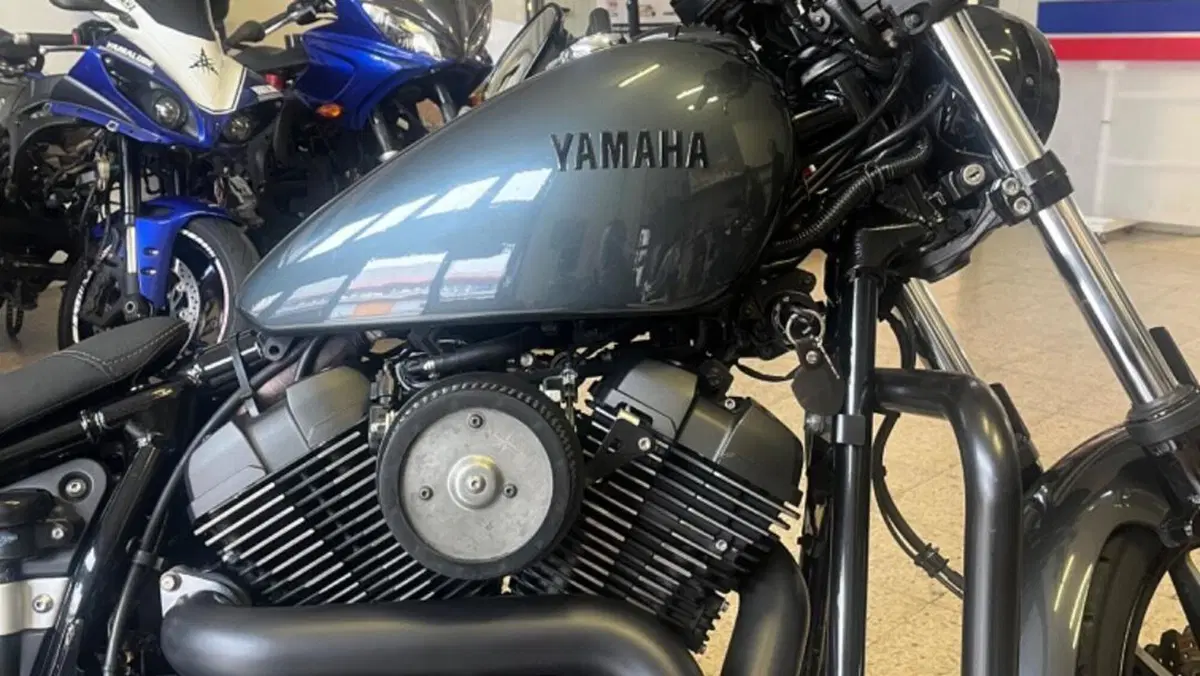Yamaha XV 950 R ABS (2017 - 20)  (2)