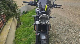 Husqvarna Svartpilen 401 (2021 - 23)