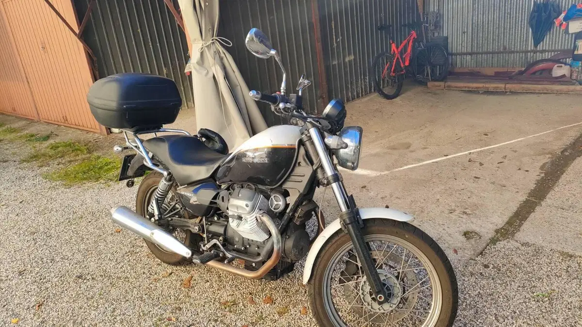 Moto Guzzi Nevada 750 Classic (2008 - 15)  (2)