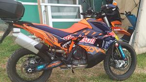 KTM 890 Adventure R (2022) 