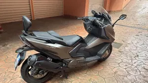 Kymco AK 550 Premium (2023 - 25)  (8)