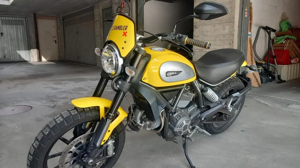 Ducati Scrambler 800 Icon (2015 - 16) 