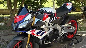 Aprilia Tuono V4 Factory (2017 - 18) usata