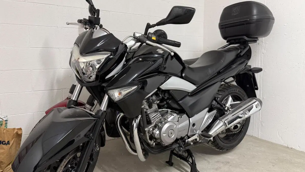 Suzuki Inazuma 250 (2012 - 17) 