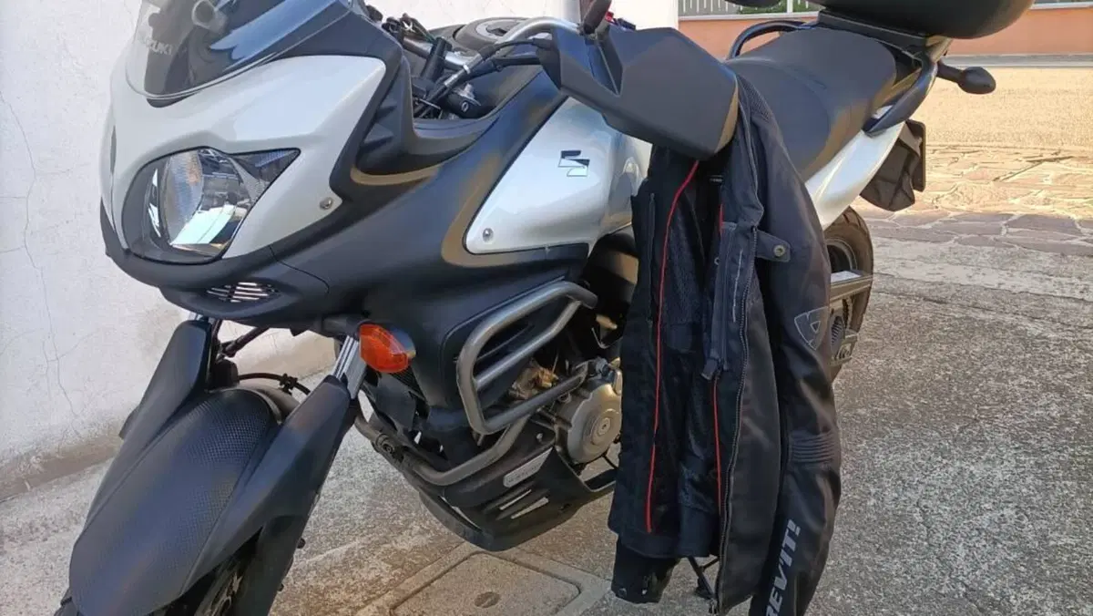 Suzuki V-Strom 650 ABS (2011 - 17)  (4)