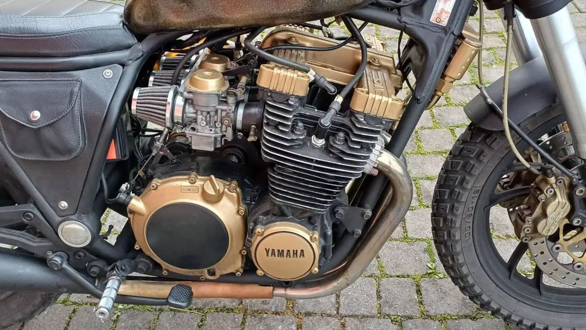 Yamaha   (4)