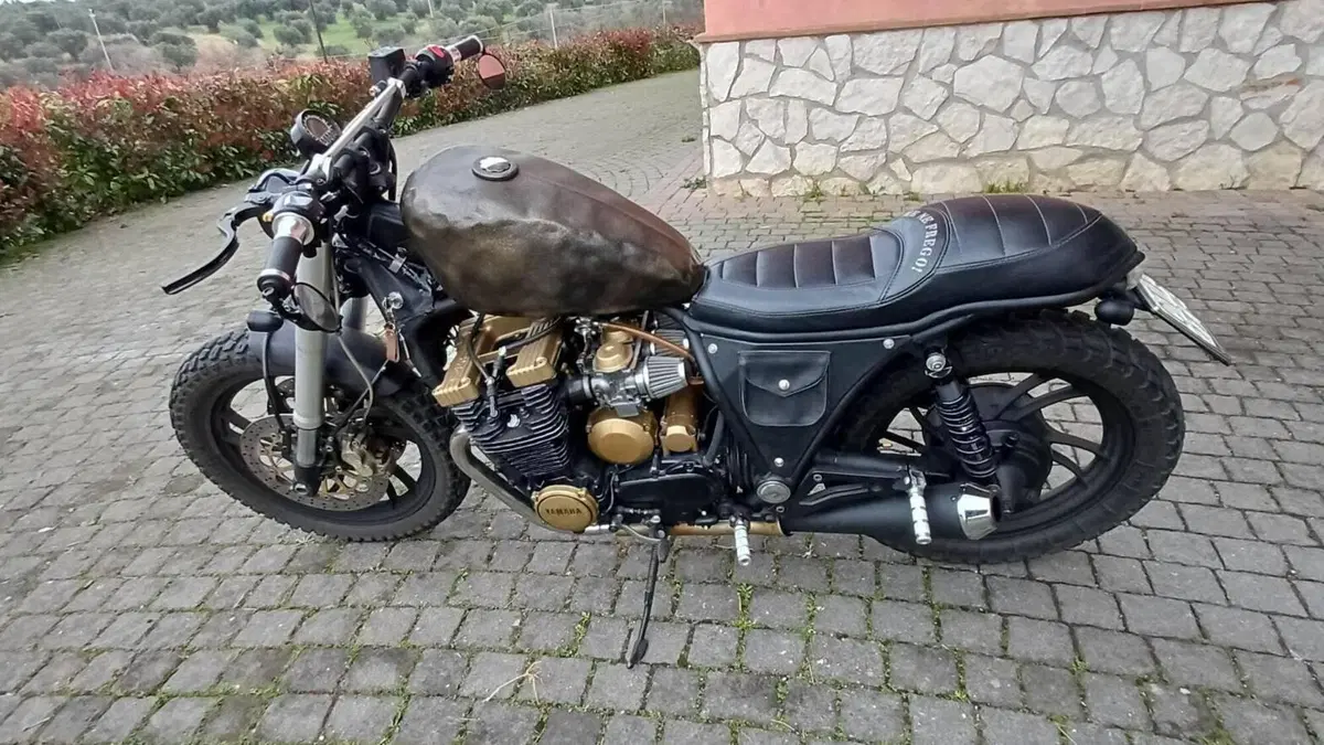 Yamaha   (6)