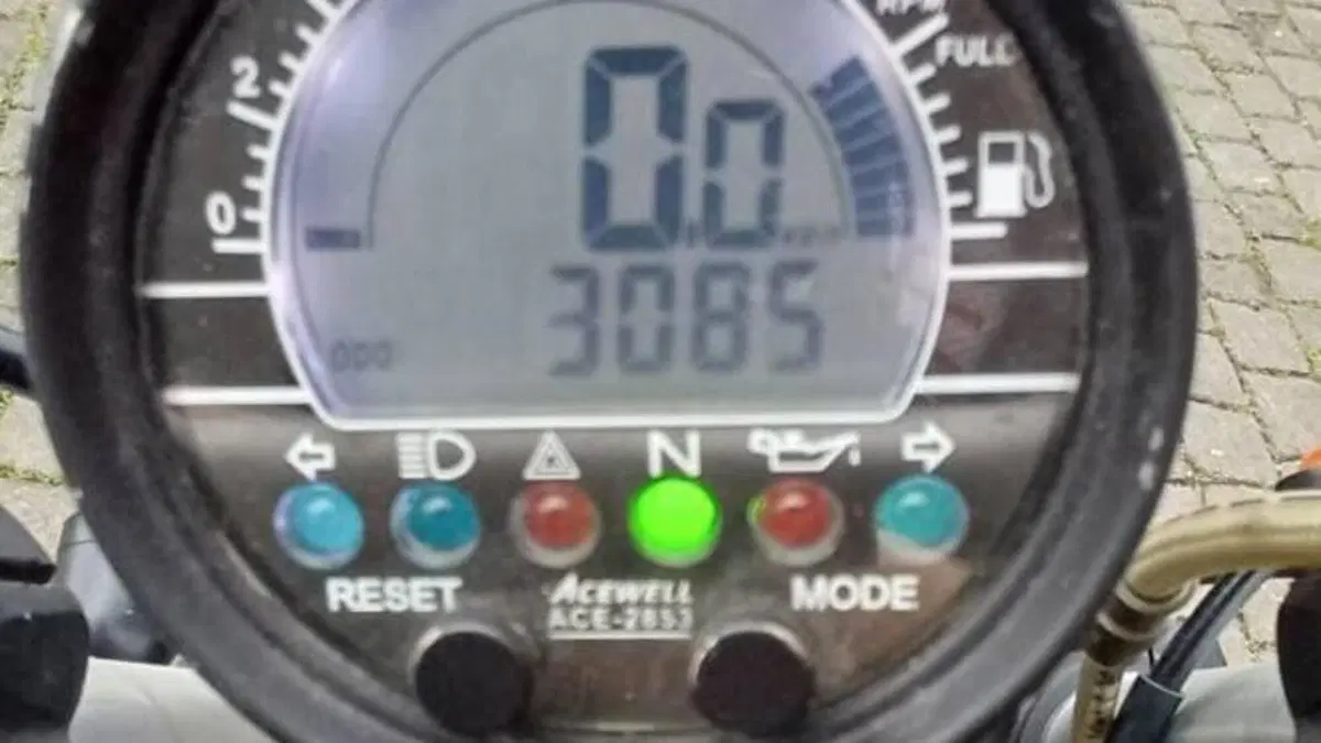 Yamaha   (12)