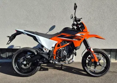 KTM 125 SMC R (2025 - 26) - Annuncio 9973173