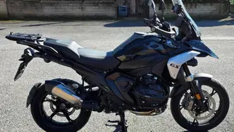 Bmw R 1300 GS Triple Black (2023 - 26) usata
