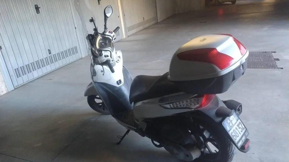 Kymco People 300i GT ABS (2016 - 20)  (5)