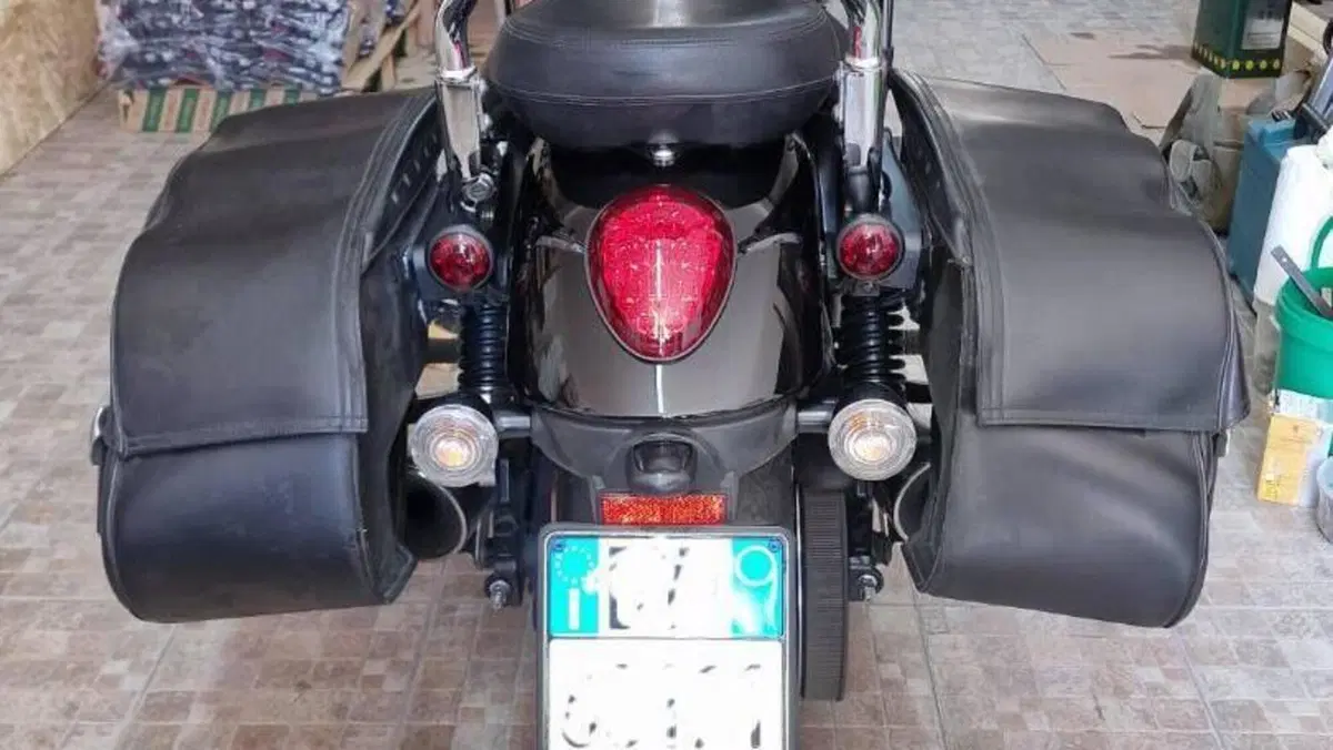 Triumph Thunderbird Storm 1700 (2010 - 16)  (3)