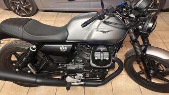 Moto Guzzi V7 Stone (2025 - 26)