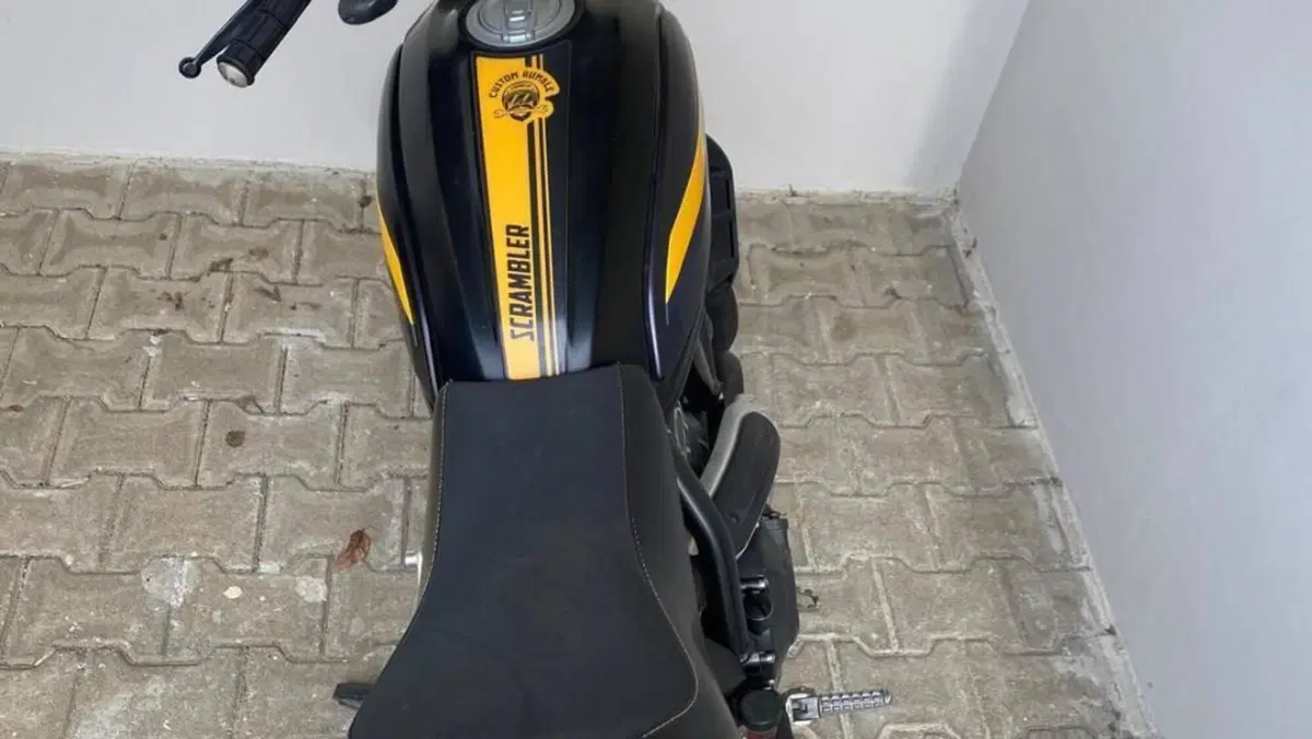 Ducati Scrambler 800 Full Throttle (2017 - 21)  (2)