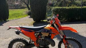 KTM 300 EXC E TPI (2022) 