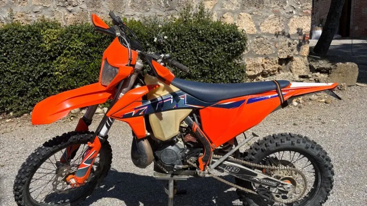 KTM 300 EXC E TPI (2022)  (2)