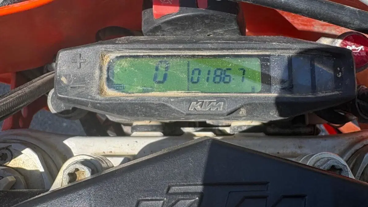 KTM 300 EXC E TPI (2022)  (9)