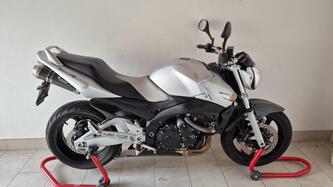 Suzuki GSR 600 (2006 - 11) usata