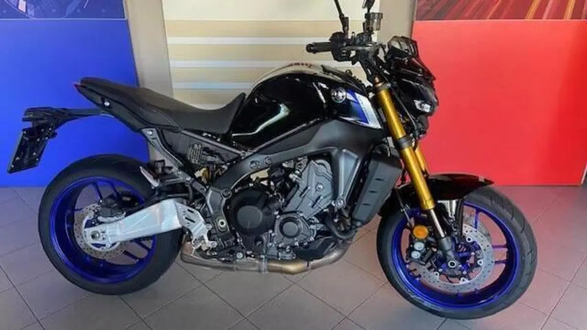 Yamaha MT-09 SP (2021 - 23)  (2)