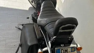 Harley-Davidson 883 (2008 - 09) - XL  (2)