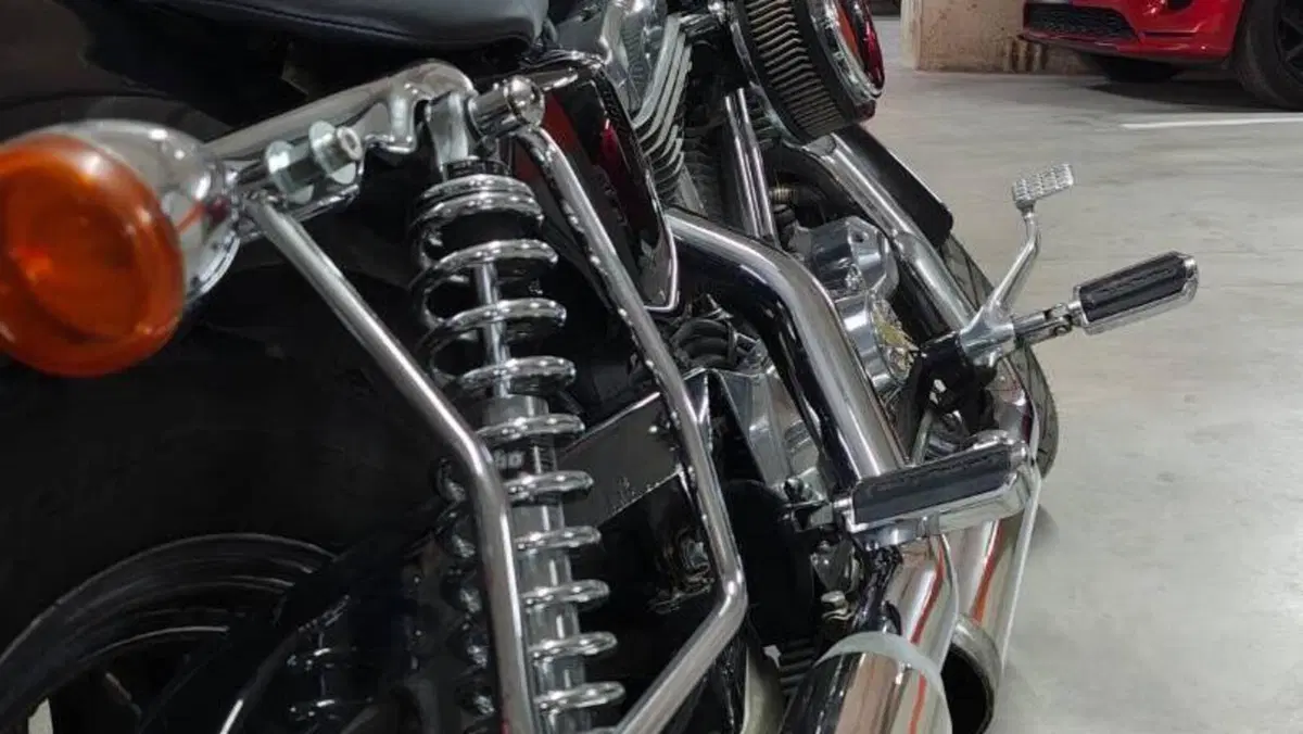 Harley-Davidson 883 (2006 - 07) - XL  (5)