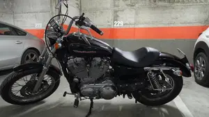 Harley-Davidson 883 (2006 - 07) - XL  (11)