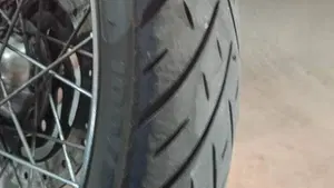 Harley-Davidson 883 (2006 - 07) - XL  (13)