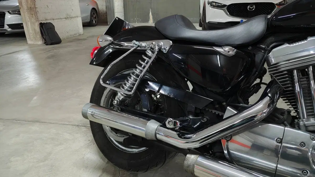 Harley-Davidson 883 (2006 - 07) - XL  (16)
