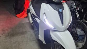 Piaggio Beverly 300 ABS-ASR (2021 - 25) usata