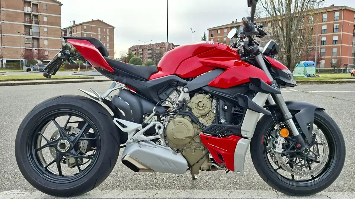Ducati Streetfighter V4 1100 (2020) 