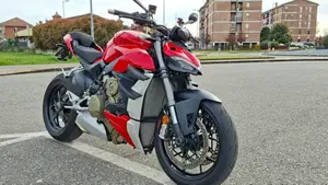 Ducati Streetfighter V4 1100 (2020)  (4)