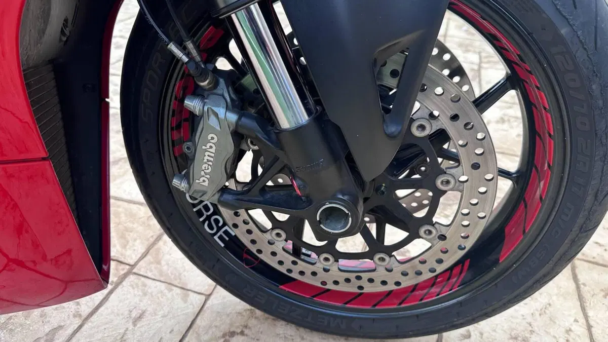 Ducati Panigale V2 (2021 - 24)  (6)
