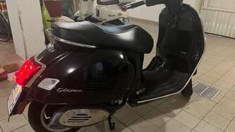 Vespa GTS 300 Super (2017 - 18) usata