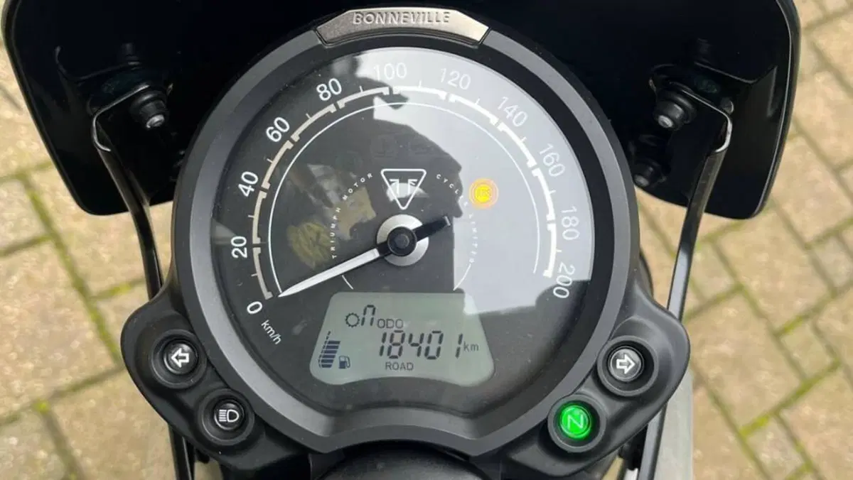 Triumph Speed Twin 900 (2023 - 24)  (3)