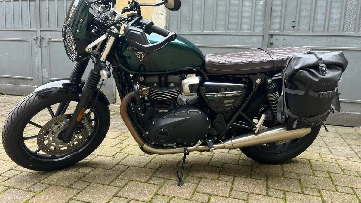 Triumph Speed Twin 900 (2023 - 24)  (4)