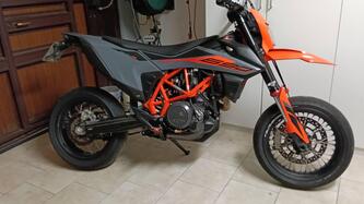 KTM 690 SMC R (2021 - 22) usata