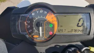 KTM 990 Supermoto R (2009 - 11)  (5)