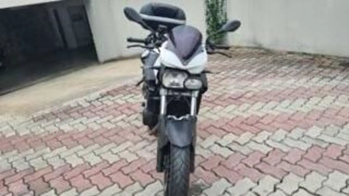 Bmw F 800 R (2009 - 11)  (3)