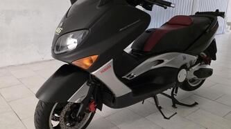 Yamaha T-Max 500 Black Max (2006 - 07) usata