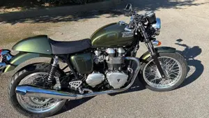 Triumph Thruxton 900 (2004 - 15) 